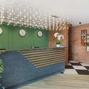 4* 酒店 Old