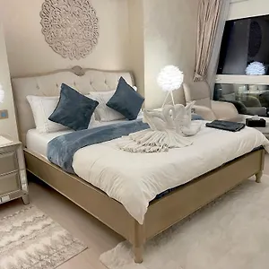  Хостел Royal Beach Residences ОАЭ